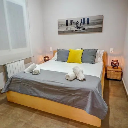 Daire Benet By Hello Homes *
