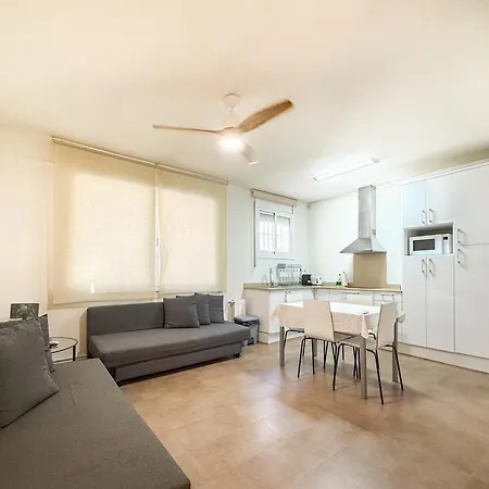 דירה Benet By Hello Homes *